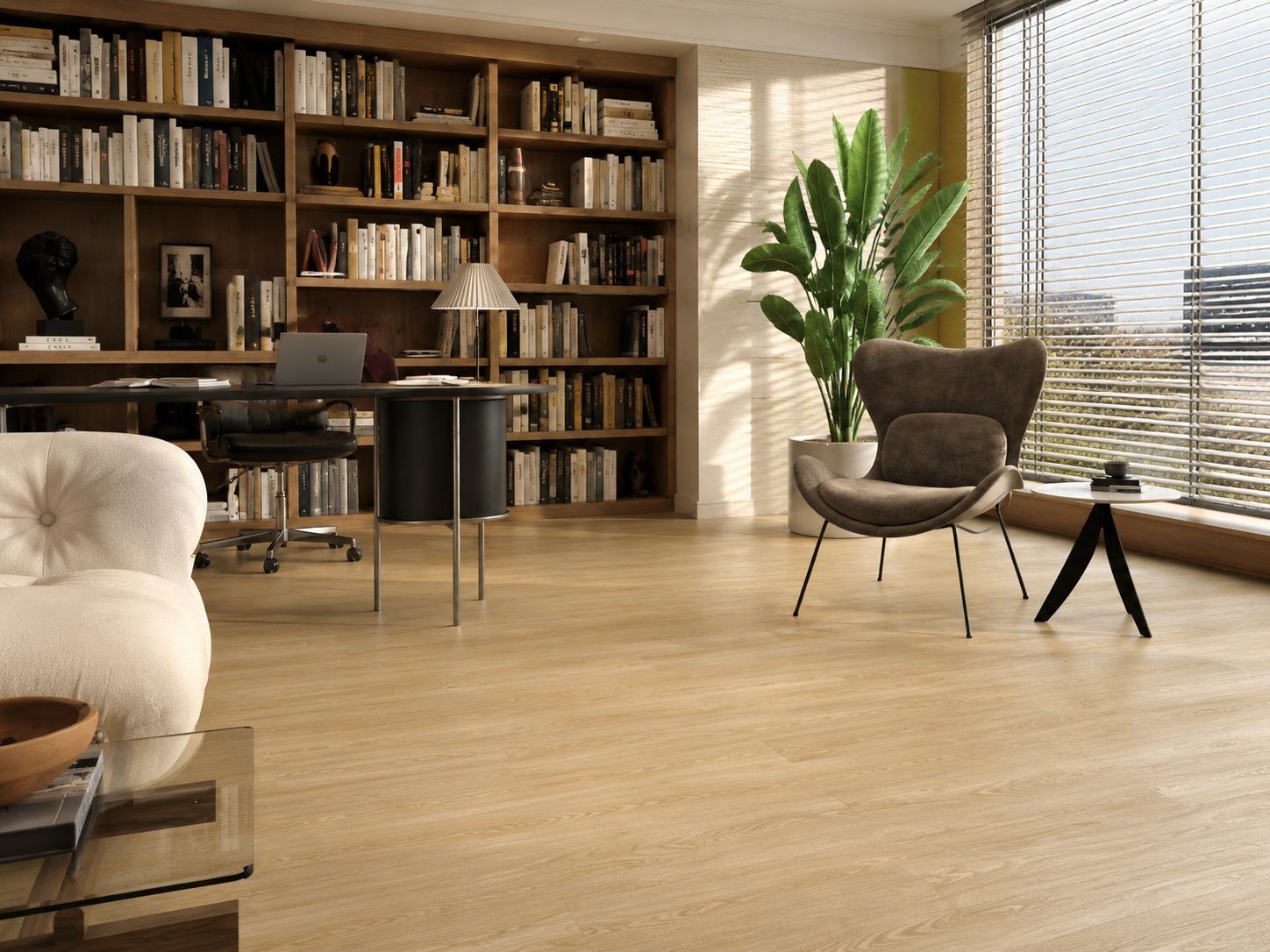 SPC Flooring madera natural en estudio con biblioteca y luz cálida